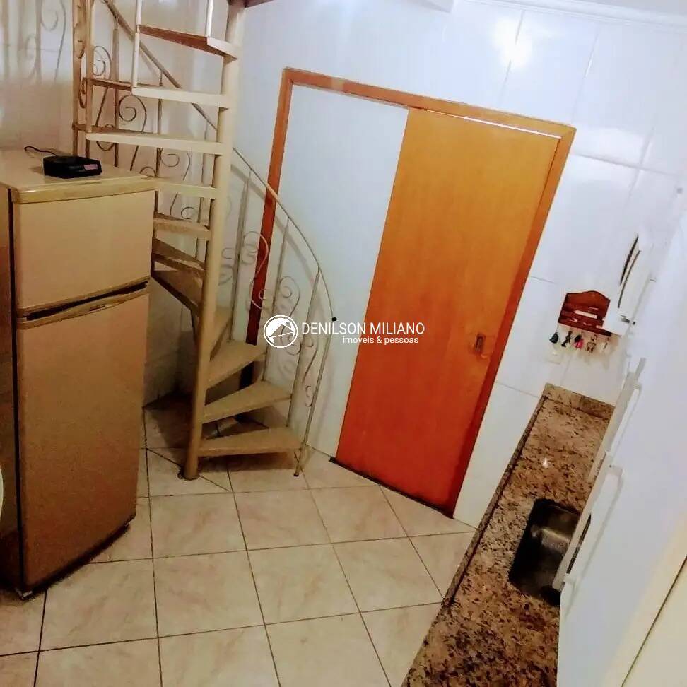 Casa à venda com 3 quartos, 120m² - Foto 2