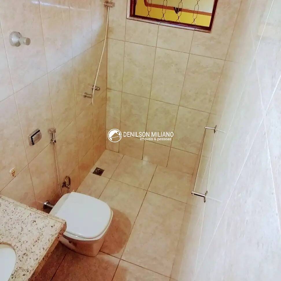 Casa à venda com 3 quartos, 120m² - Foto 4