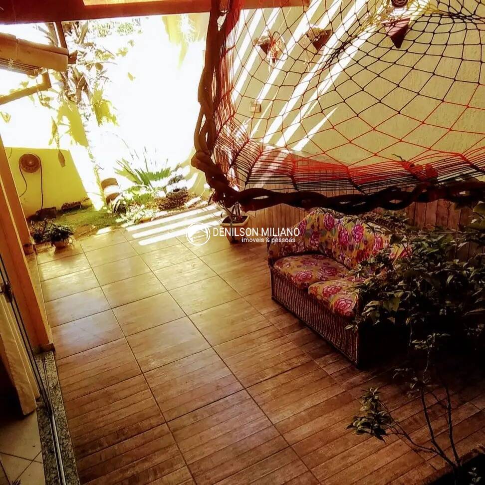Casa à venda com 3 quartos, 120m² - Foto 6