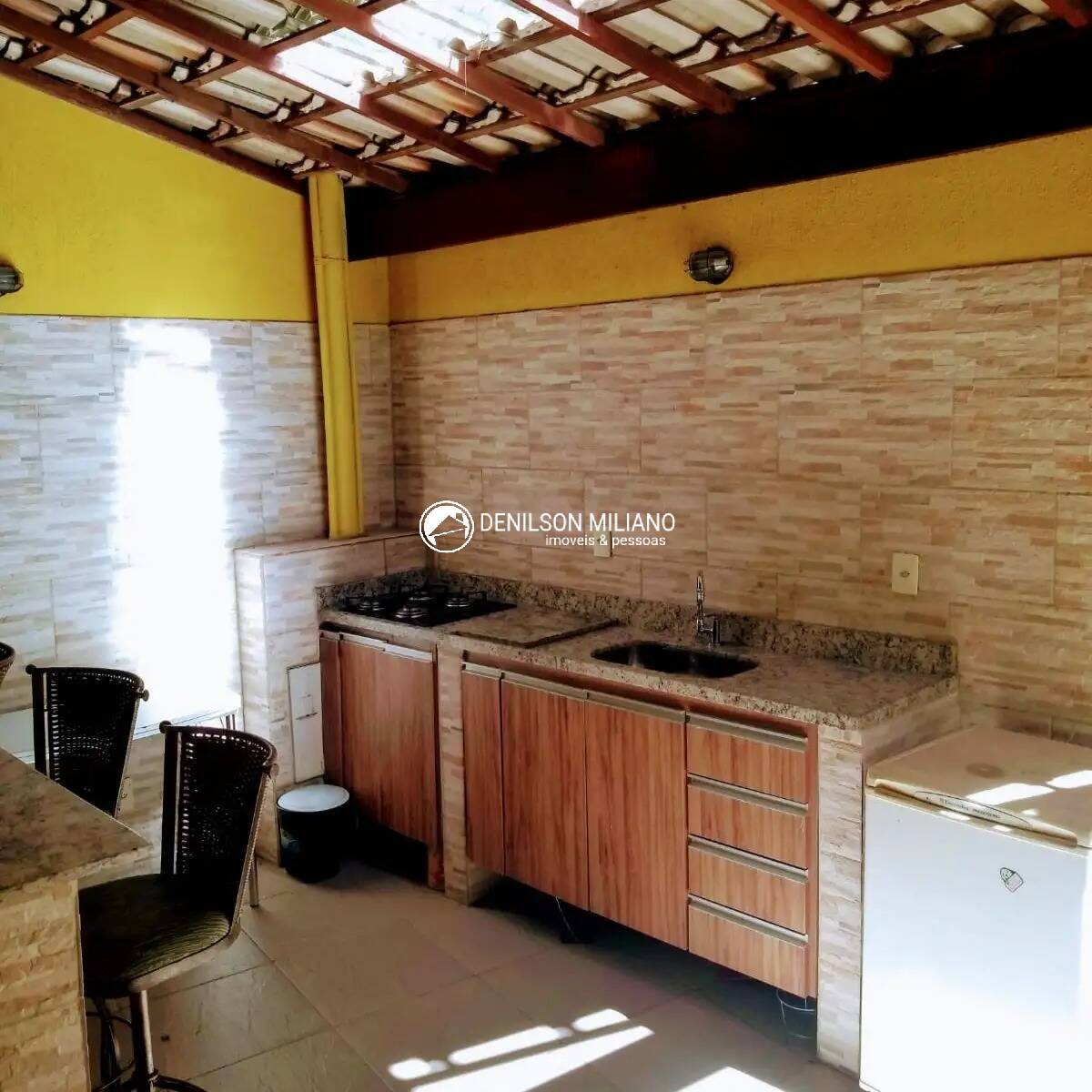 Casa à venda com 3 quartos, 120m² - Foto 15