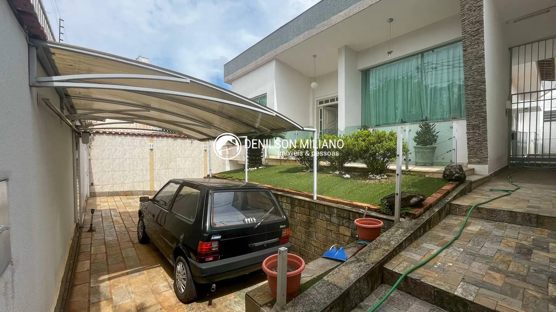 Casa, 7 quartos, 440 m² - Foto 1