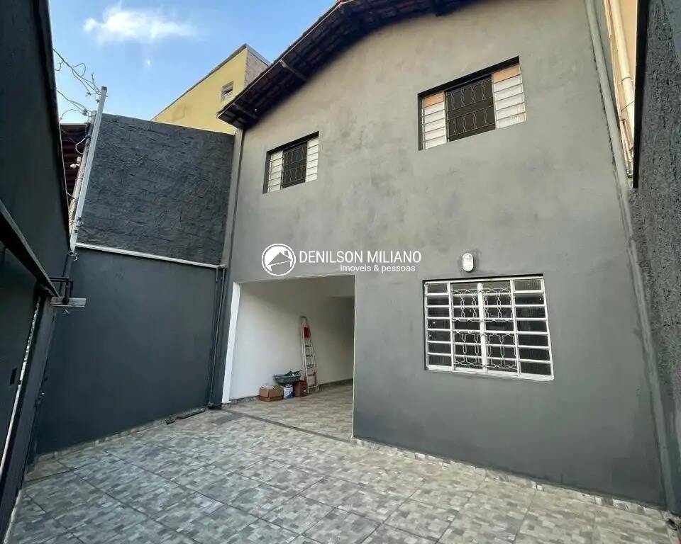 Casa, 3 quartos, 145 m² - Foto 1
