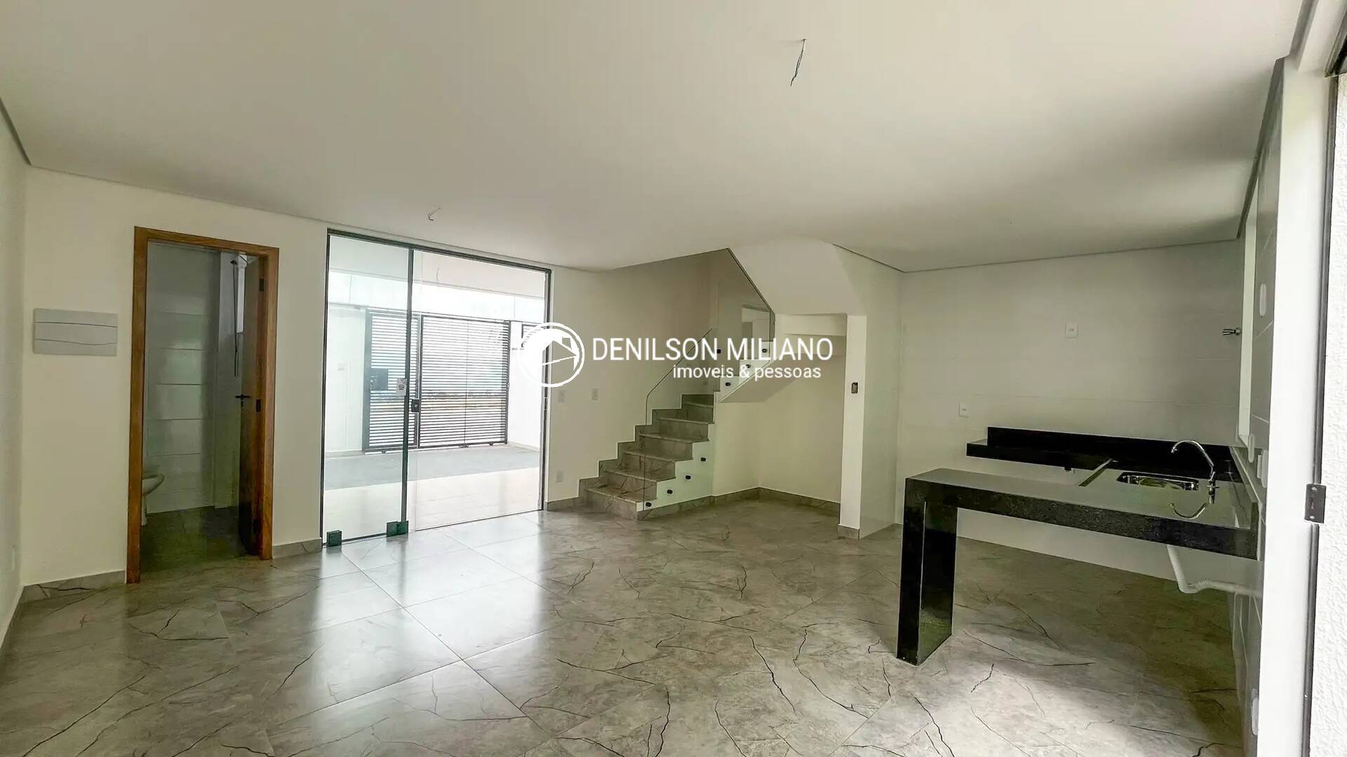 Casa, 3 quartos, 106 m² - Foto 1