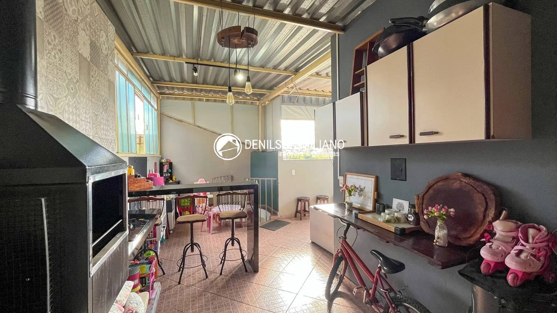 Casa à venda com 3 quartos, 65m² - Foto 4