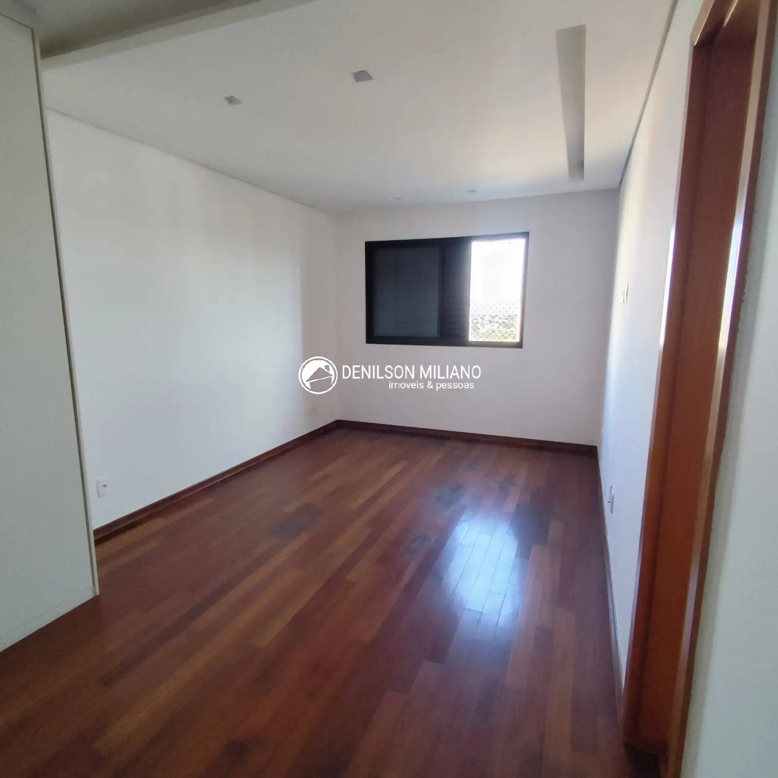 Apartamento à venda com 4 quartos, 135m² - Foto 34