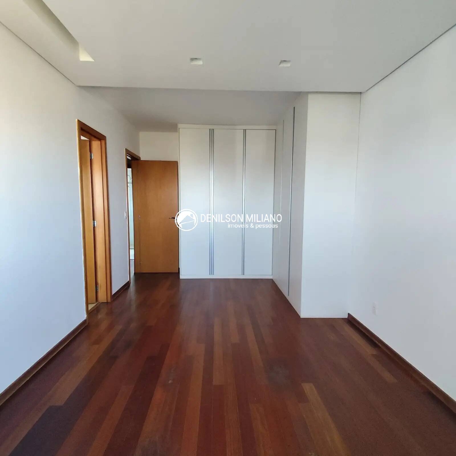 Apartamento à venda com 4 quartos, 135m² - Foto 38