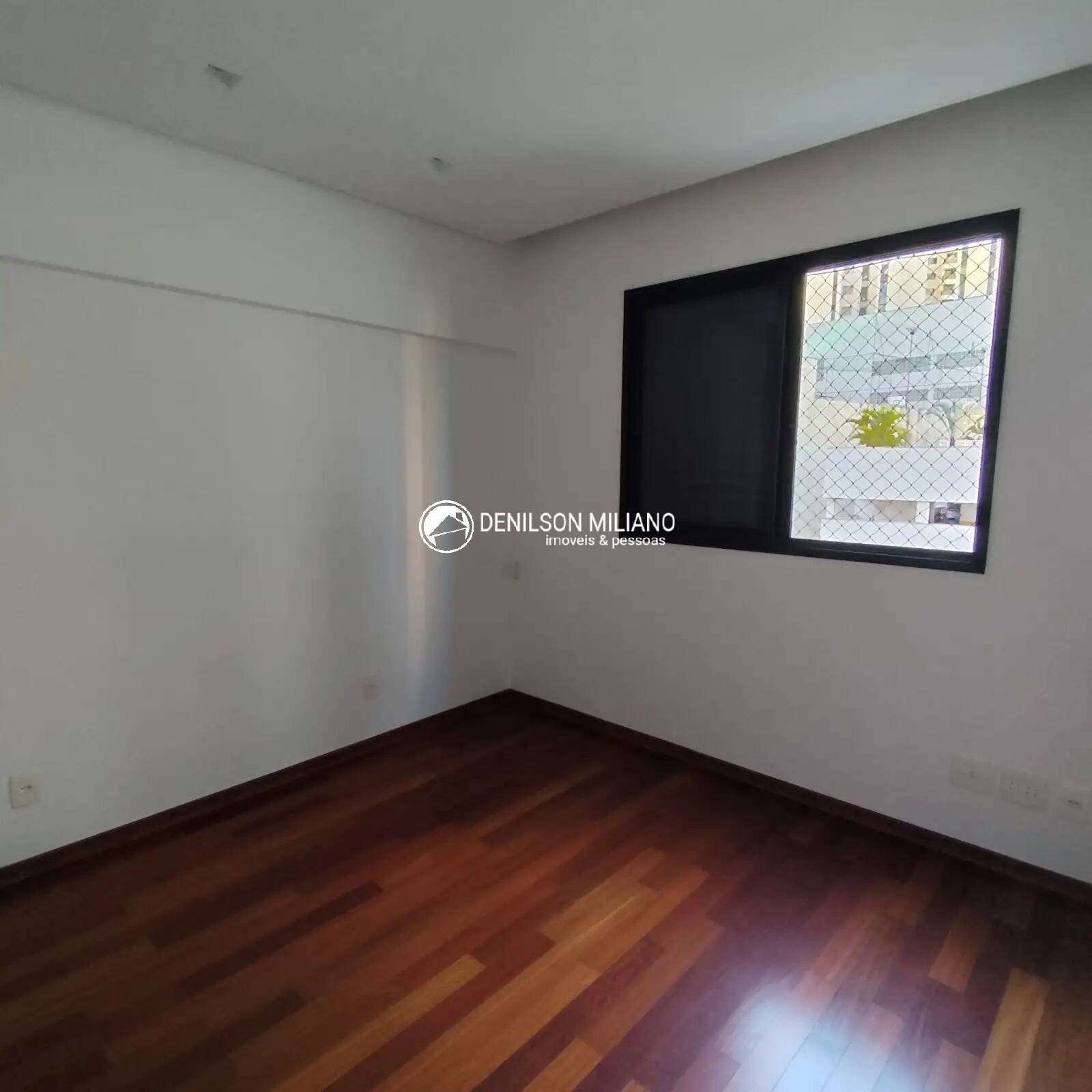 Apartamento à venda com 4 quartos, 135m² - Foto 45