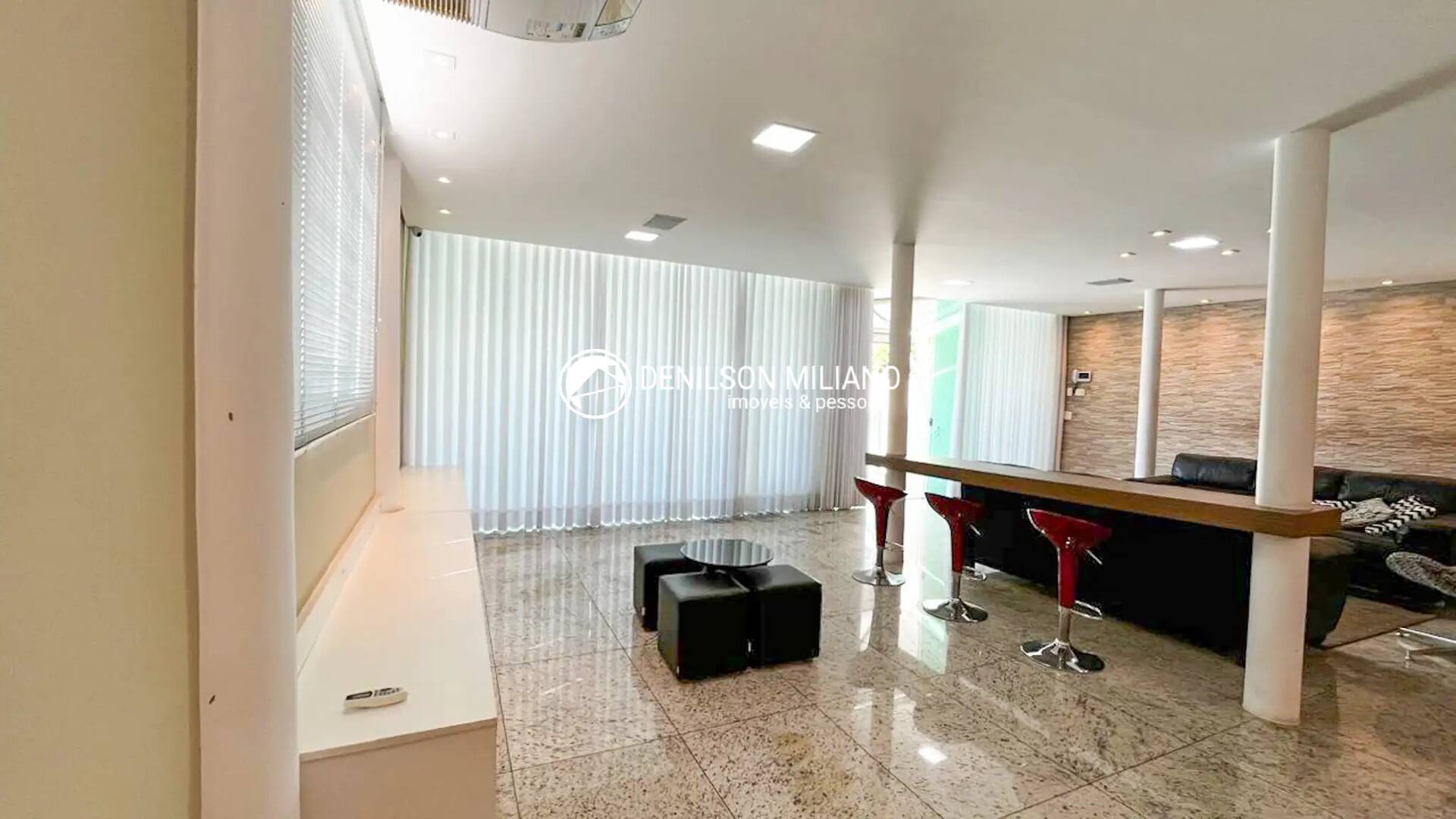 Casa, 4 quartos, 333 m² - Foto 2