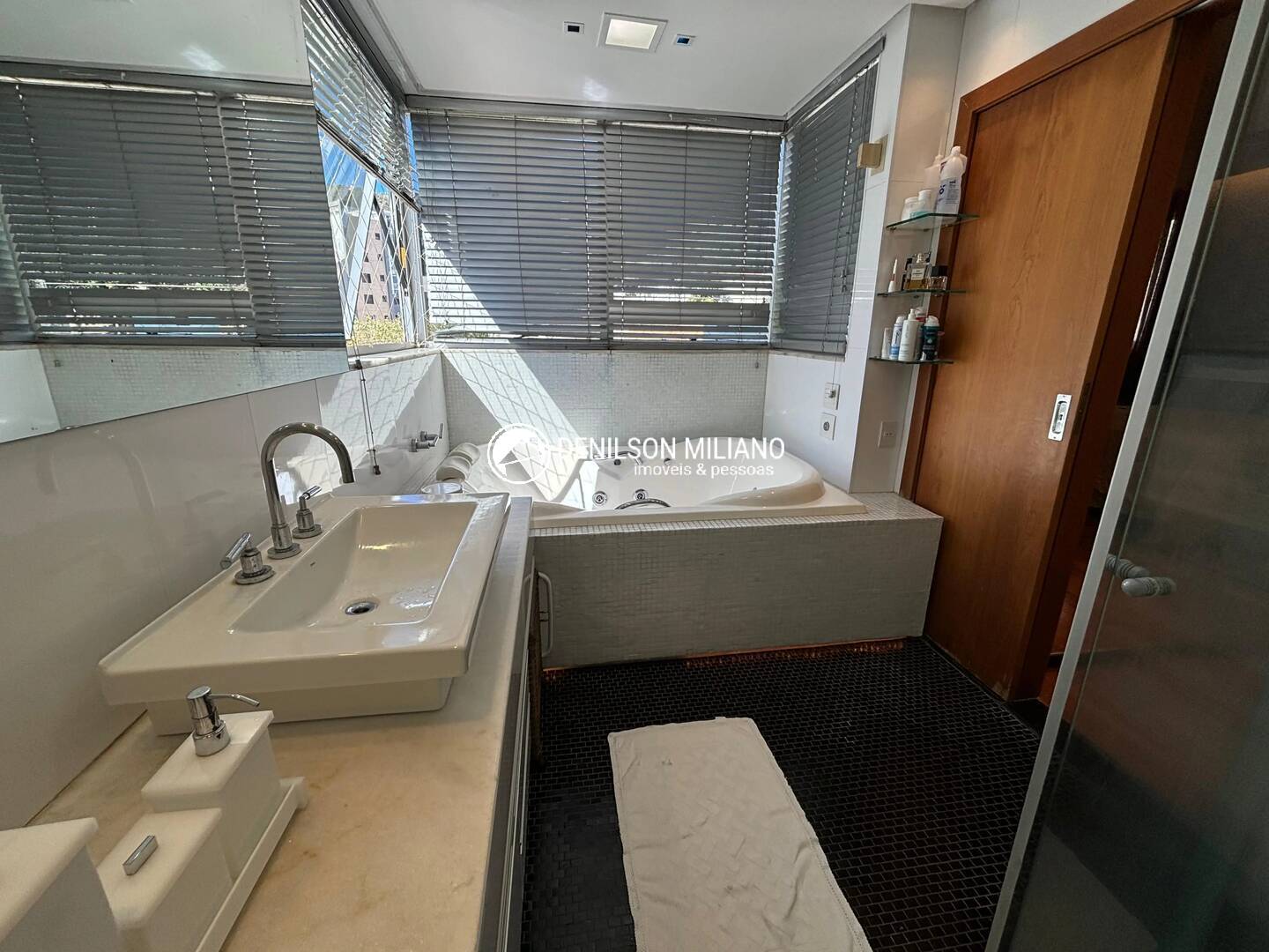 Cobertura, 5 quartos, 281 m² - Foto 4